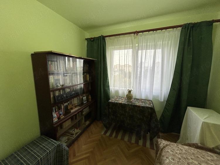 Apartament cu 3 camere decomandat în Micălaca