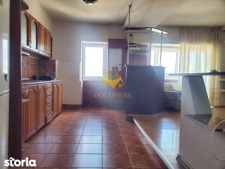 Apartament cu 3 camere, mobilat în Între Lacuri