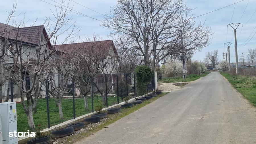 Teren de 400 mp, în 1 Decembrie