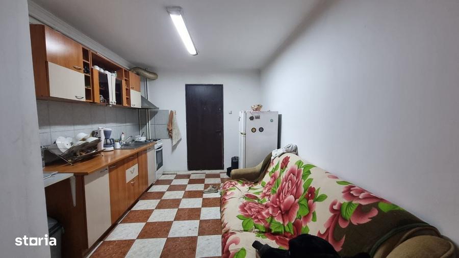 Apartament cu 4 camere decomandat în Militari