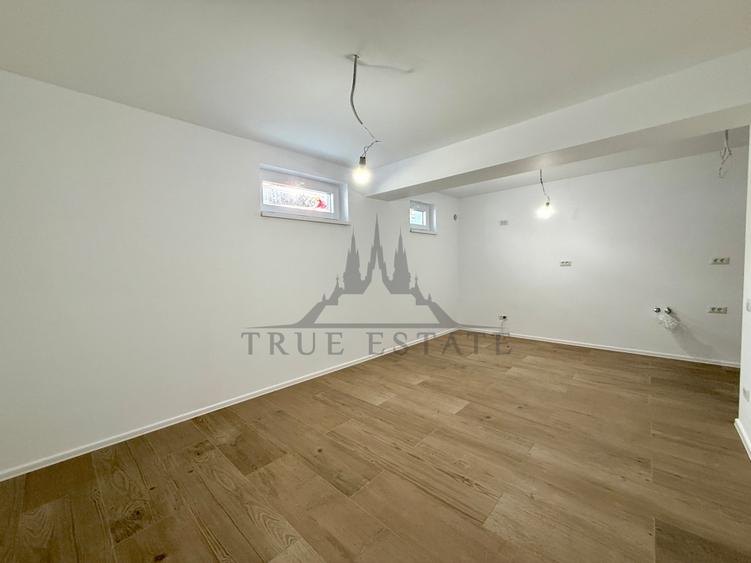 Apartament cu 3 camere decomandat în Moșilor