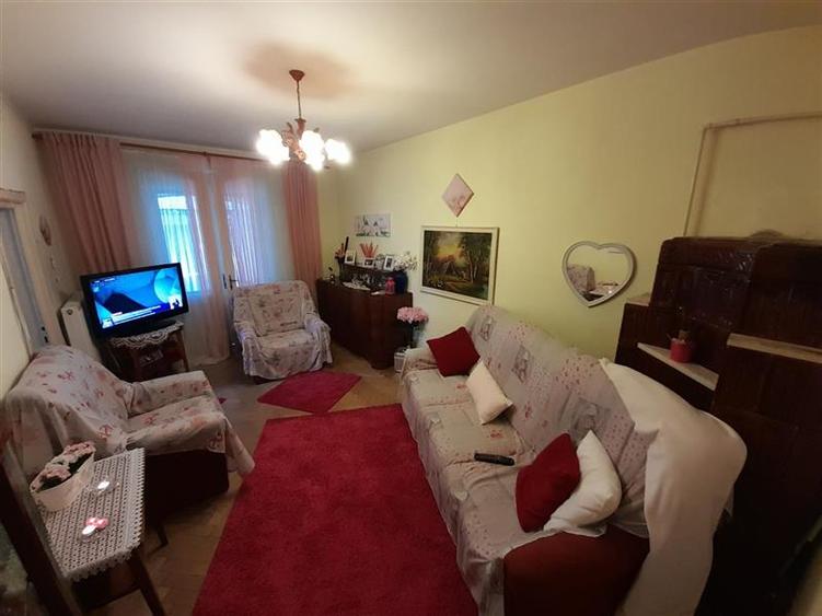 Apartament cu 2 camere decomandat în Ultracentral