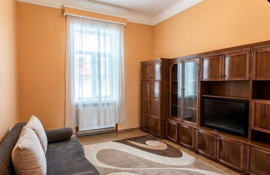 Casă cu 3 camere cu Canalizare în Ultracentral