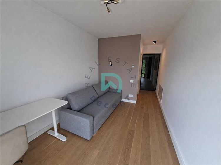 Apartament cu 3 camere decomandat în Drumul Poienii