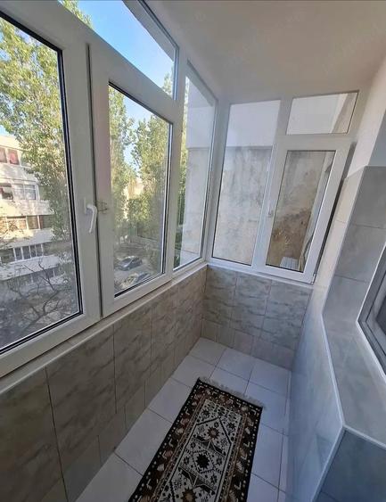 Apartament cu 3 camere semidecomandat în Tomis Nord