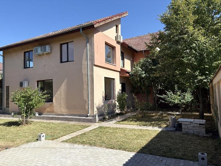 Duplex cu 5 camere cu Garaj în Fundeni