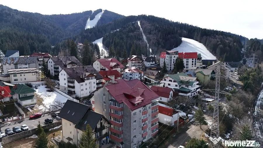 Apartament cu 3 camere decomandat în Eroilor