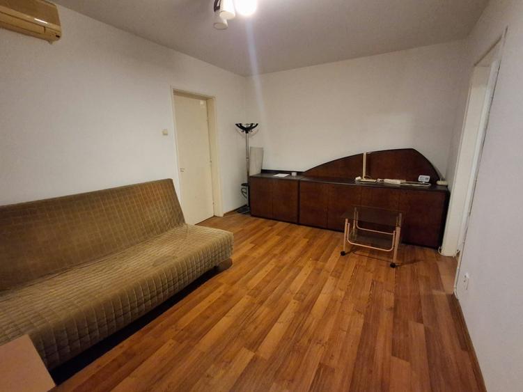 Apartament cu 2 camere semidecomandat, mobilat în Ultracentral