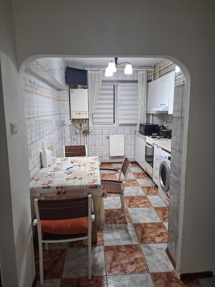 Apartament cu 3 camere decomandat în Țiglina 3