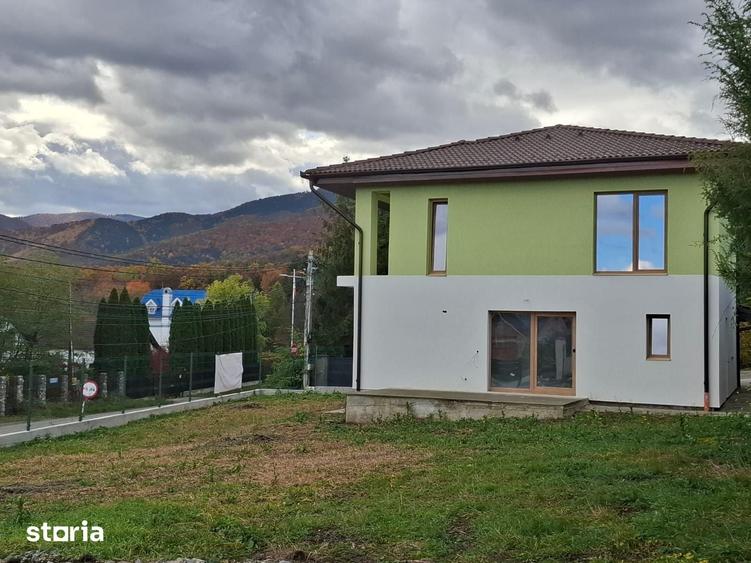 Casa noua in Tocile - individuala - priveliste deosebita spre munti - 2