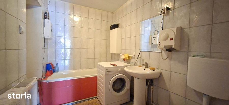 Spațiu comercial, de 152 mp, în Piața Centrală