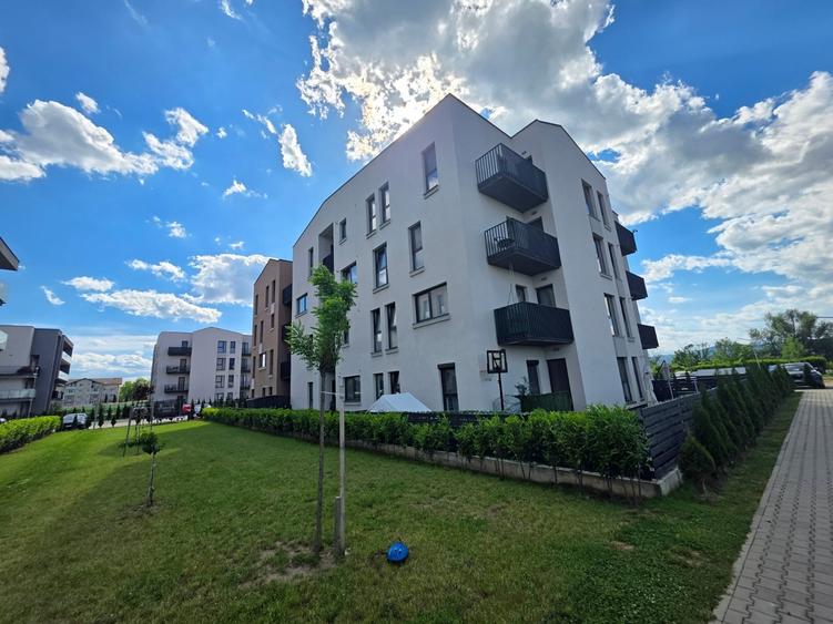 Apartament cu 2 camere decomandat, mobilat în Cristian