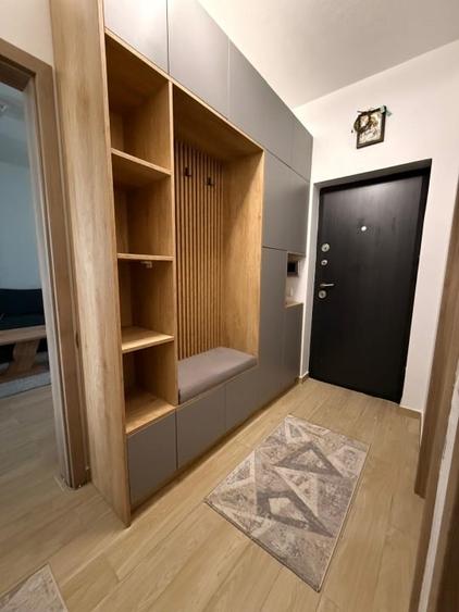 Apartament cu 2 camere decomandat, mobilat în Buziașului