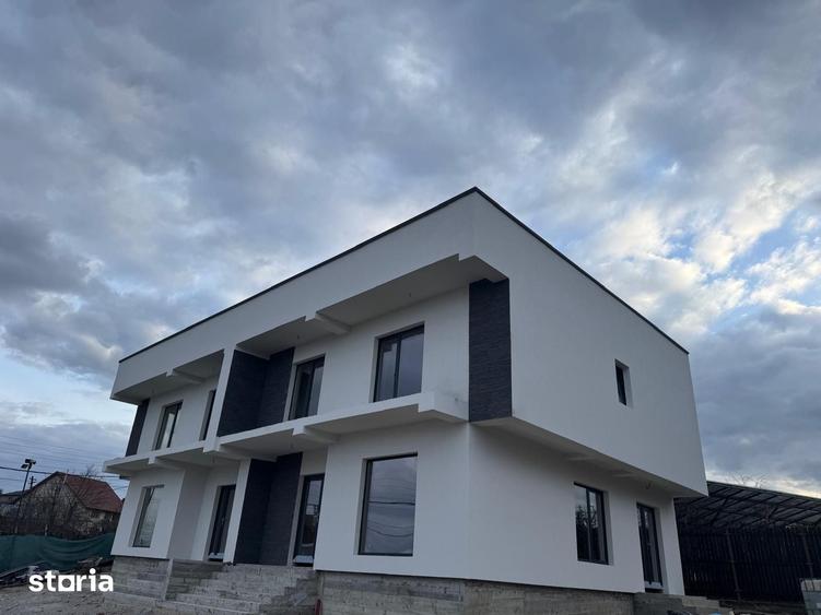 Casă cu 4 camere cu Teren 250 Mp în Găvana