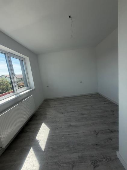 Casă individuală cu 4 camere cu Teren 186 Mp în Cetate
