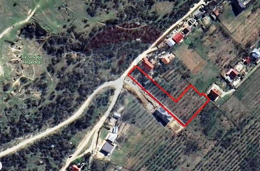 Teren Construcții intravilan de 2596 mp, în Pietrăria