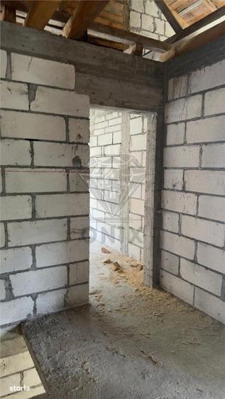 Casă cu 4 camere în Secăria