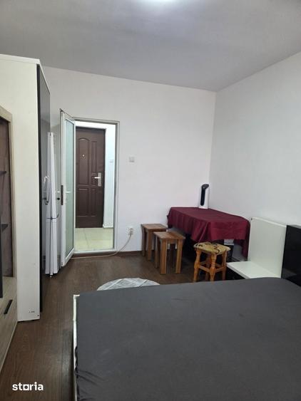 Garsonieră în Micro 13