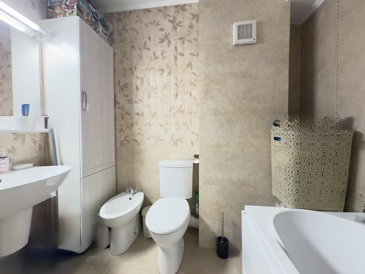 Apartament cu 3 camere decomandat, mobilat în Nord
