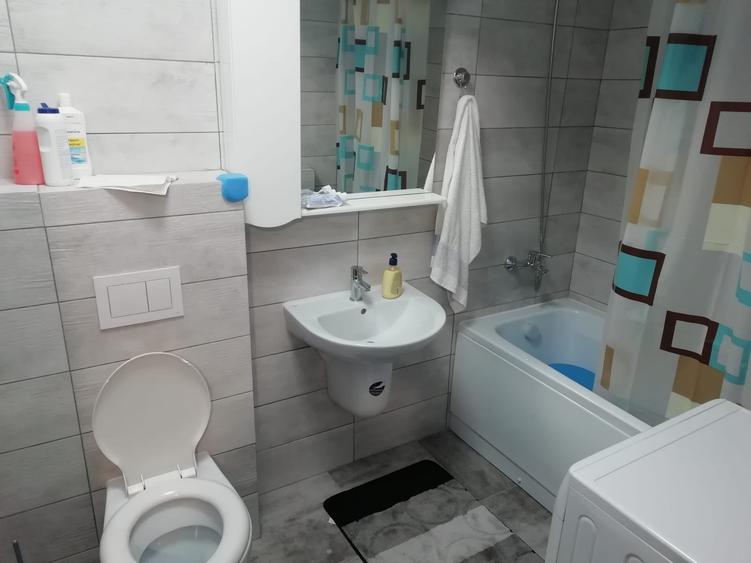 Apartament cu 2 camere decomandat în Tătărași