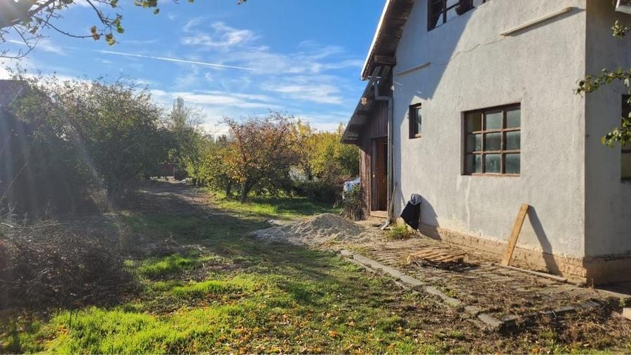 Teren de 80000 mp, în Săftica