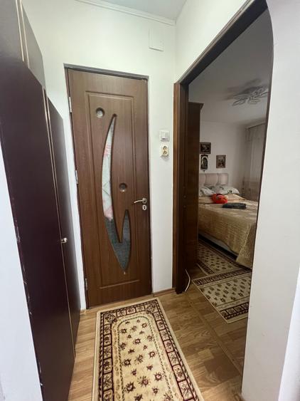 Apartament cu 2 camere semidecomandat în Vitan