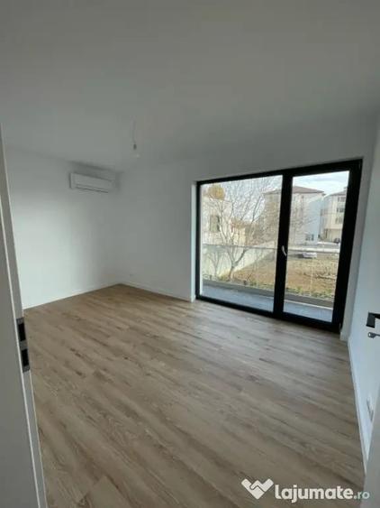 Casă cu 4 camere cu Teren 150 Mp în Chiajna