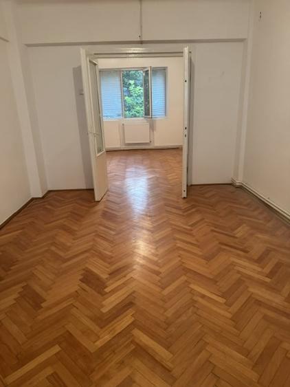 Apartament cu 2 camere nedecomandat în Ultracentral