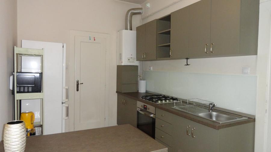 Apartament cu o camera situat in zona centrala, aproape de P-ta Avram Iancu - 14