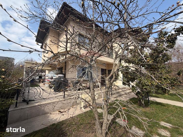 Casă cu 5 camere cu Teren 500 Mp în Mogoșoaia