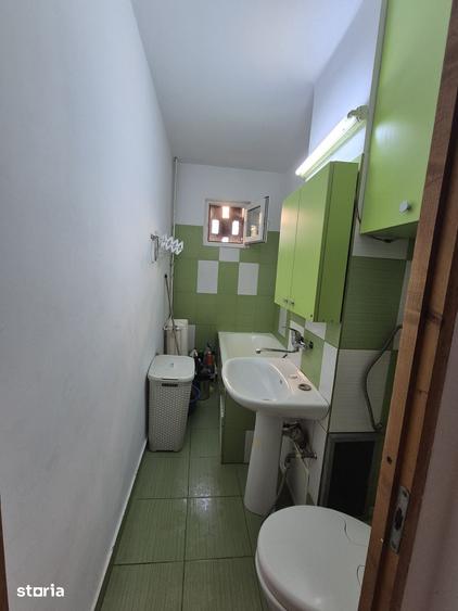 Apartament cu 3 camere nedecomandat în Vest