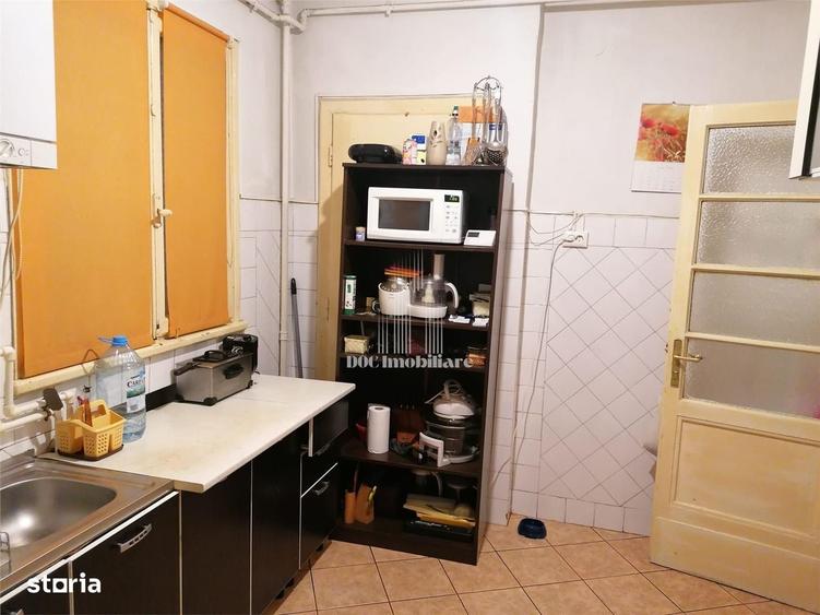 Apartament cu 3 camere semidecomandat în Ultracentral