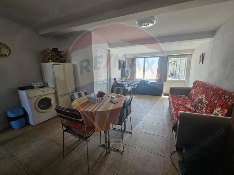 Casă cu Teren 800 Mp în Fârdea