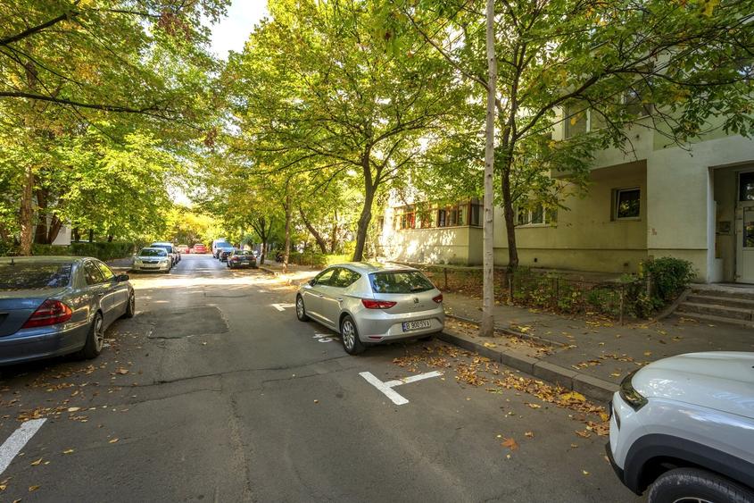 Apartament cu 2 camere decomandat în Colentina