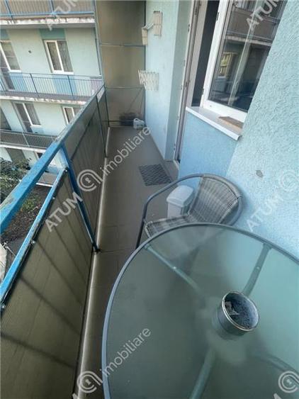 Apartament cu 3 camere decomandat, mobilat în Turnișor