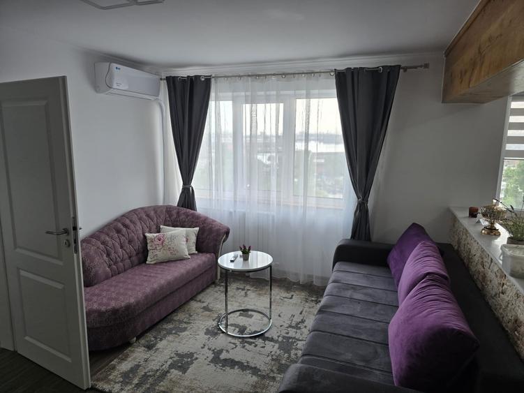 Apartament cu 2 camere semidecomandat în Cazino