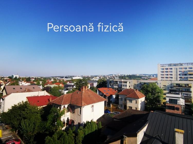 Apartament cu 3 camere semidecomandat în Dosu Bricii