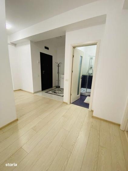 Apartament cu 3 camere, mobilat în Delfinariu