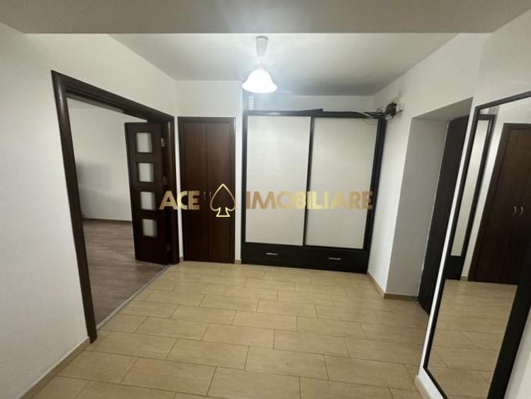 Apartament cu 2 camere decomandat, mobilat în Unirii
