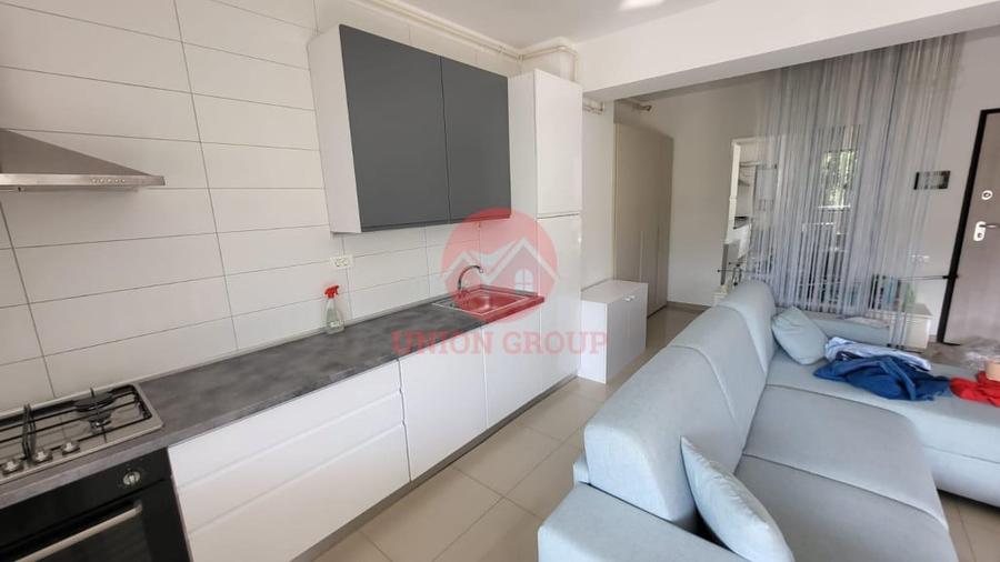 Apartament cu 2 camere decomandat în City Park Mall