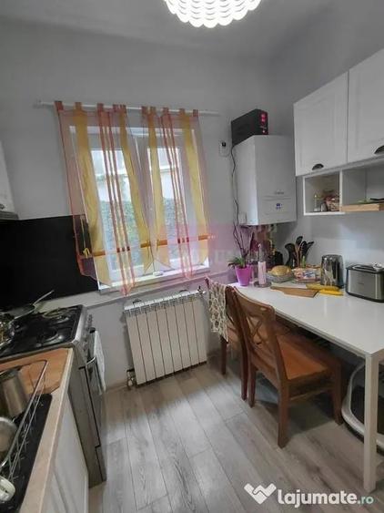 Apartament cu 2 camere decomandat în Foișorul de Foc