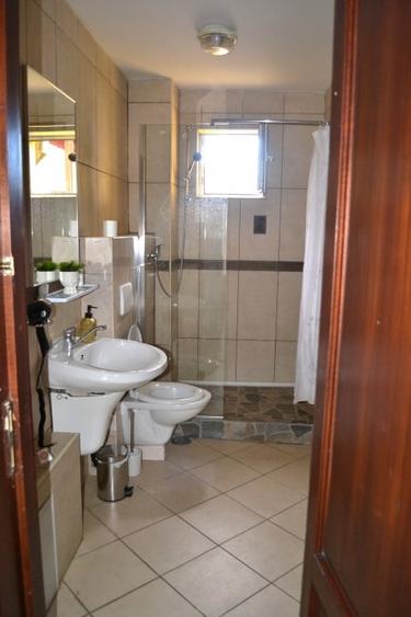 Casă cu 7 camere cu Canalizare în Poiana Brașov