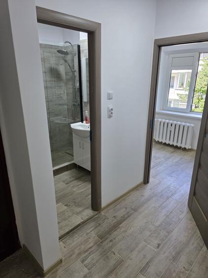 Garsonieră decomandată în Mihai Bravu