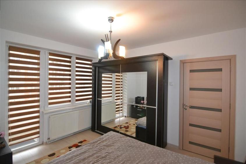 Inchiriere apartament 2 camere  etaj intermediar Tractorul- Goga - 14