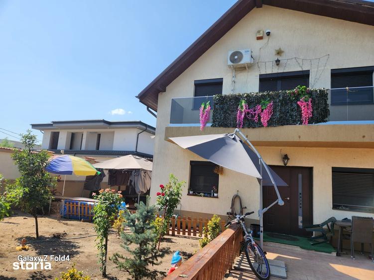 Casă cu 5 camere cu Teren 356 Mp în Mogoșoaia