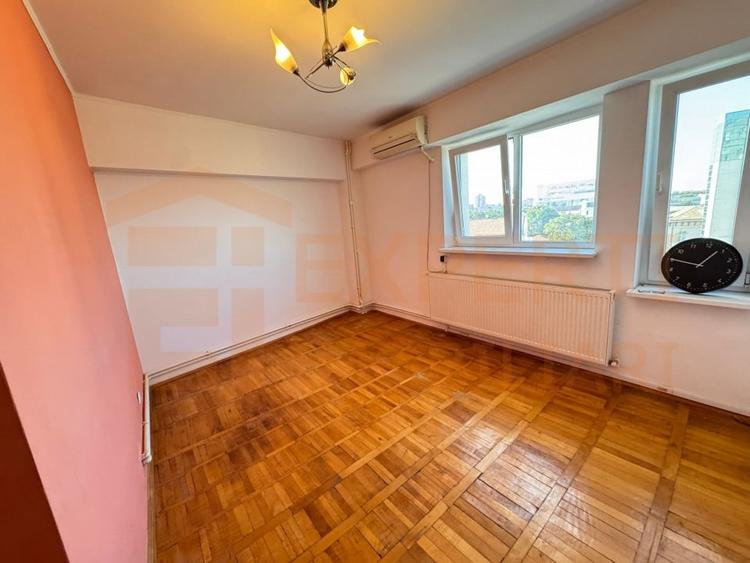 Apartament cu 3 camere decomandat în Ultracentral