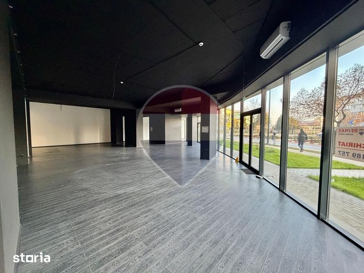 Spațiu comercial, de 270 mp, în Nord