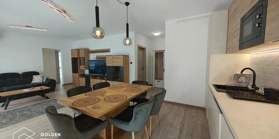 Apartament cu 3 camere decomandat în Vladimirescu