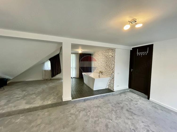 Casă cu Teren 7661 Mp în Cheia