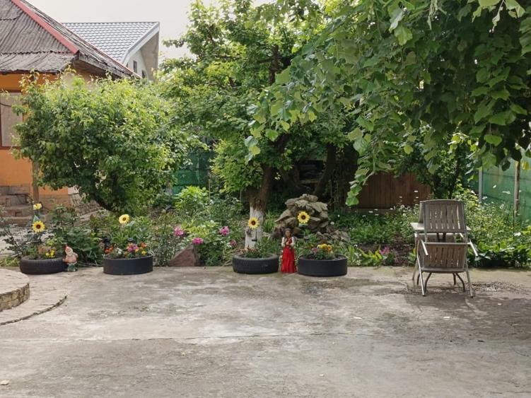 Casă cu 5 camere cu Teren 500 Mp în Valu lui Traian